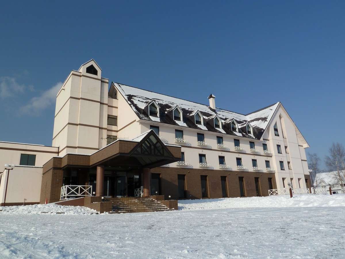 *2022 - 2023 Ski Package: Furano - Hotel Edel Warme