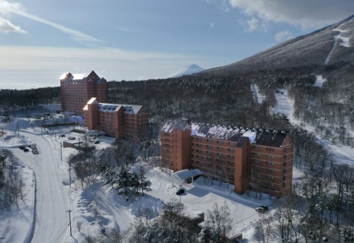 *2022 - 2023 Ski Package: Appi Kogen - ANA Holiday Inn Resort